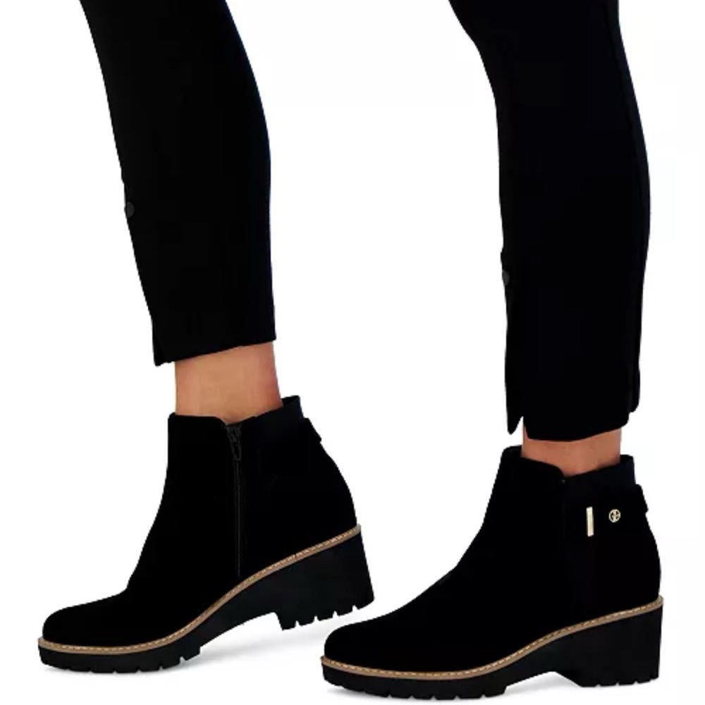 Giani Bernini Black Ankle Booties 8.5